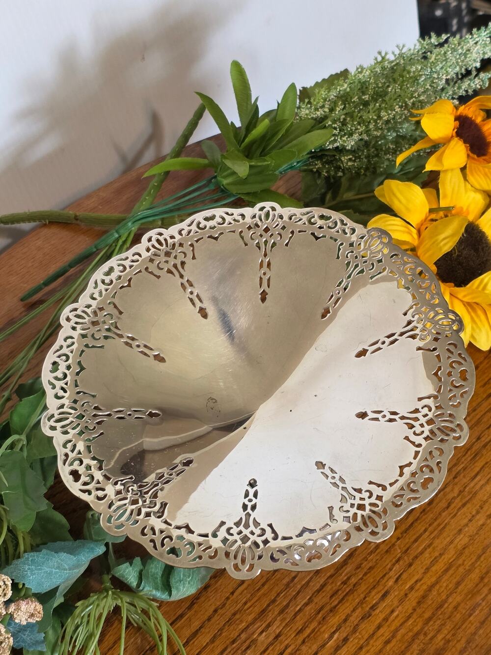 Vintage Benedict Plate Arras Pattern Pedestal Compote Dish 2509 silverplate